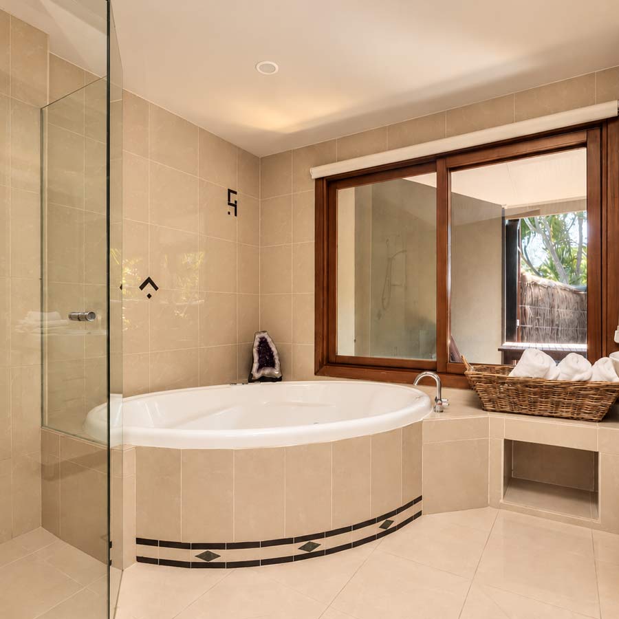 Cape Byron Retreat Spa Suite